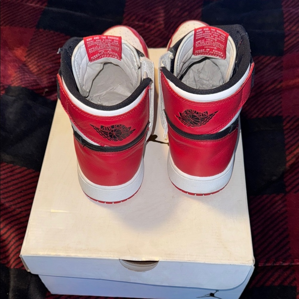Nike Air Jordan 1 **Rare**Red and White Womens Sneakers - Picture 5 of 7